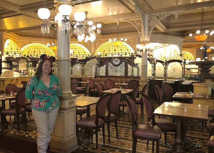August 2018 Income & Profit Report update, photo of Corinna at Disneyland Paris