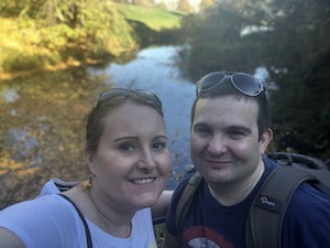 October 2018 Income & Profit Report, Corinnas boyfriend and Corinna at Batsford Arboretum